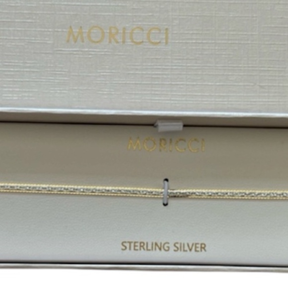 NEW Sterling Silver Moricci bracelet. 
14K gold plated. Lobster claw